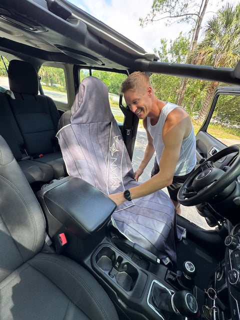 THE HydroGUARD-MICROFIBER SEAT & SEATBELT PROTECTOR - ONYX